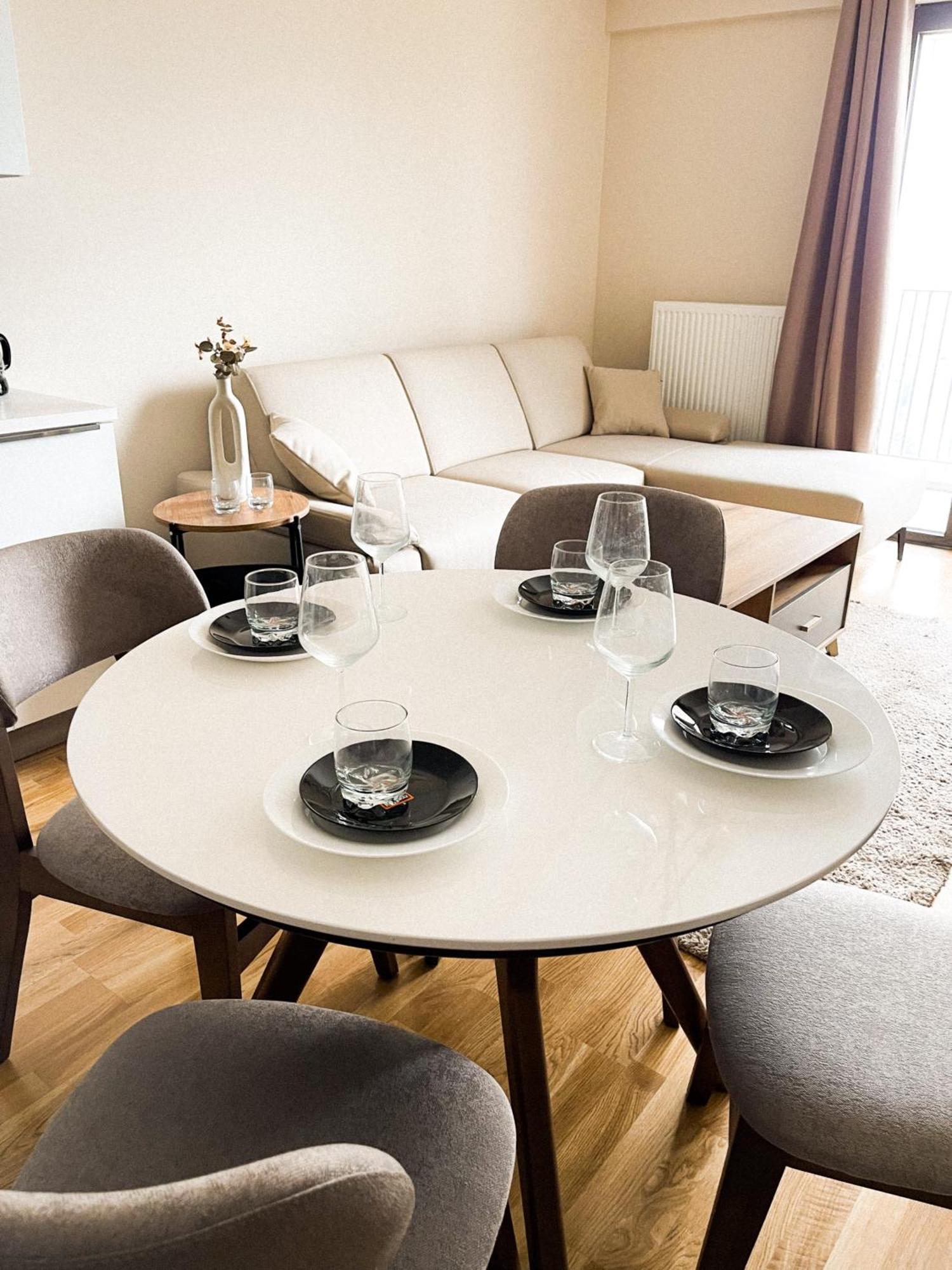 180° View Apartment In Diamond Building Skopje Exteriör bild
