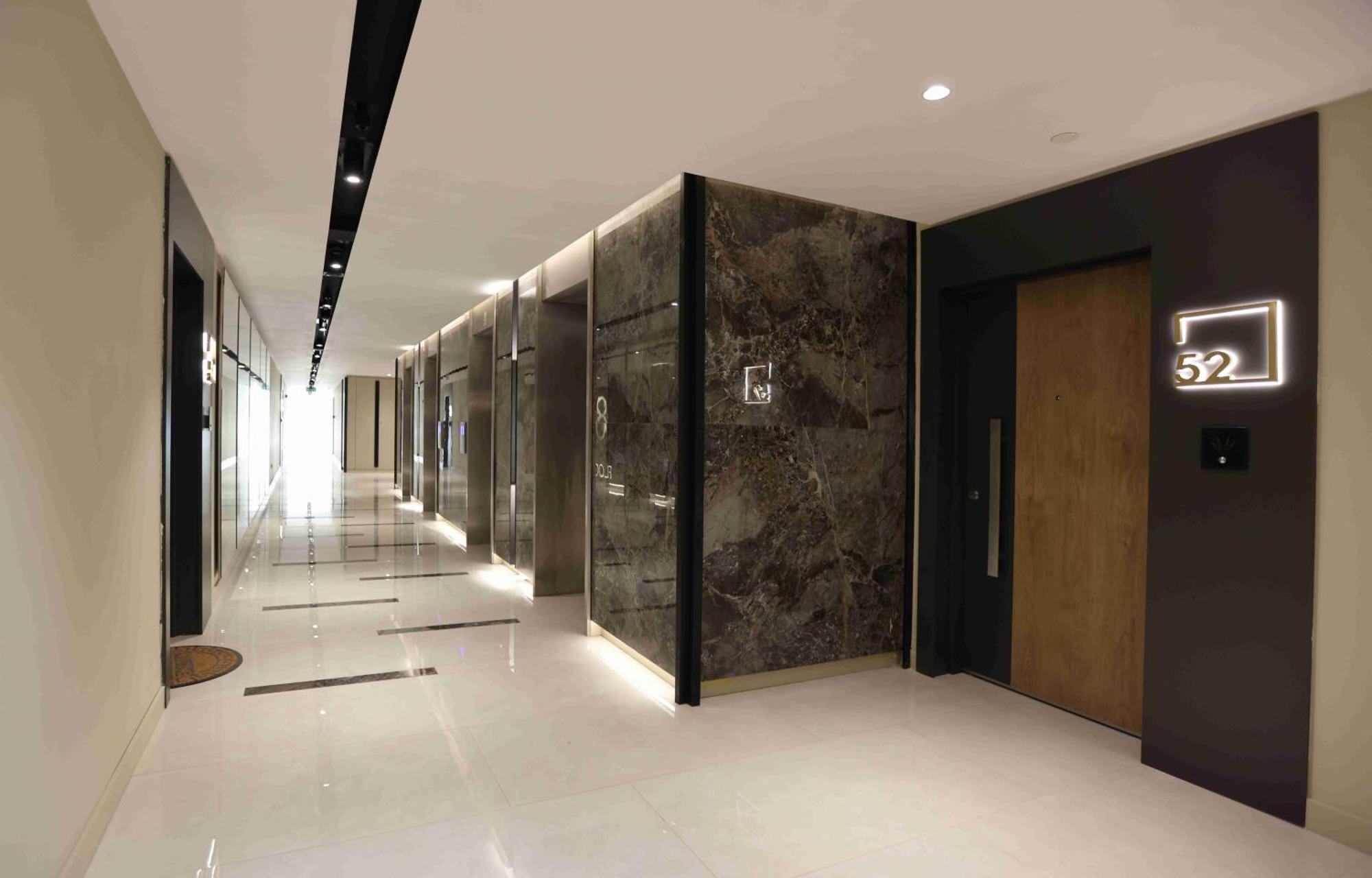 180° View Apartment In Diamond Building Skopje Exteriör bild