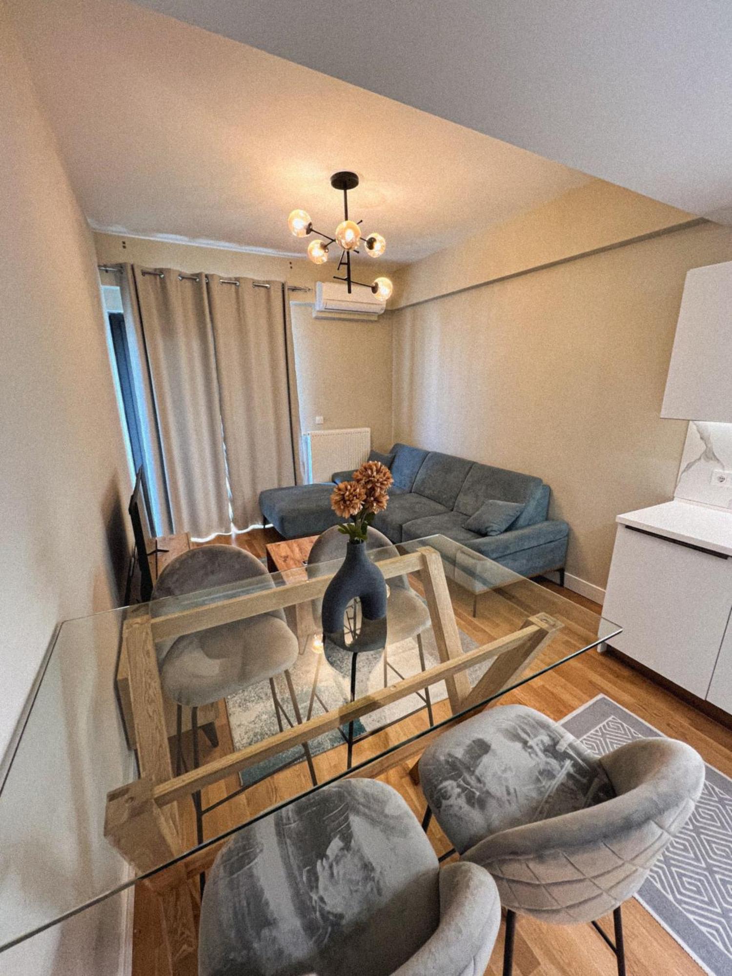180° View Apartment In Diamond Building Skopje Exteriör bild