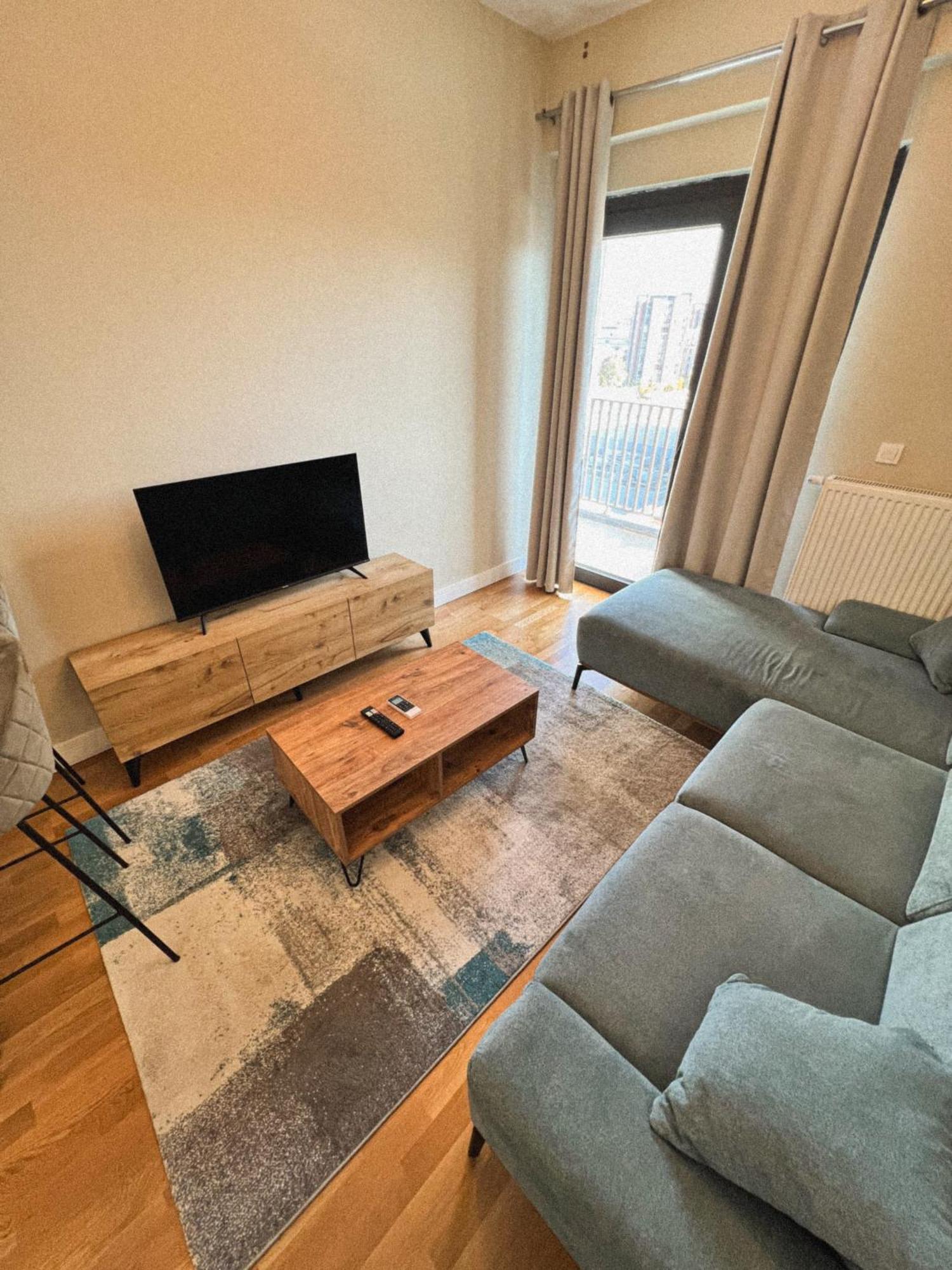 180° View Apartment In Diamond Building Skopje Exteriör bild