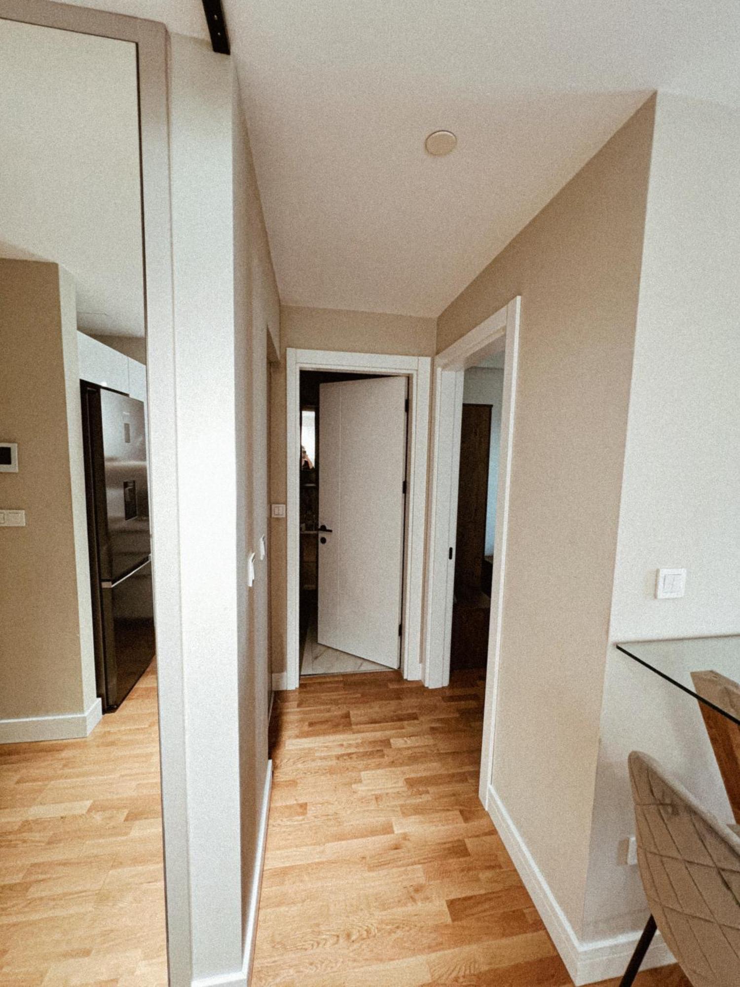 180° View Apartment In Diamond Building Skopje Exteriör bild