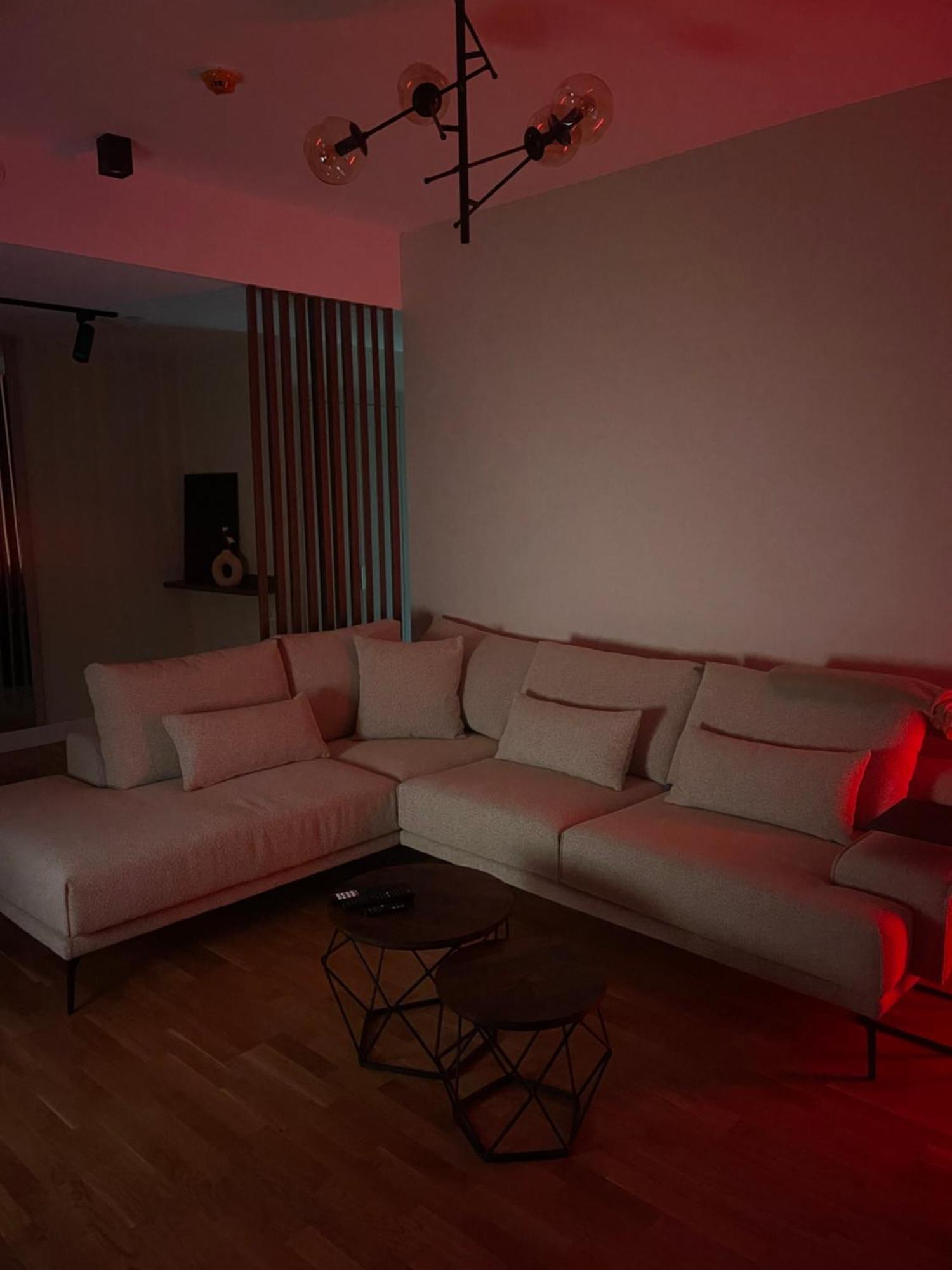 180° View Apartment In Diamond Building Skopje Exteriör bild