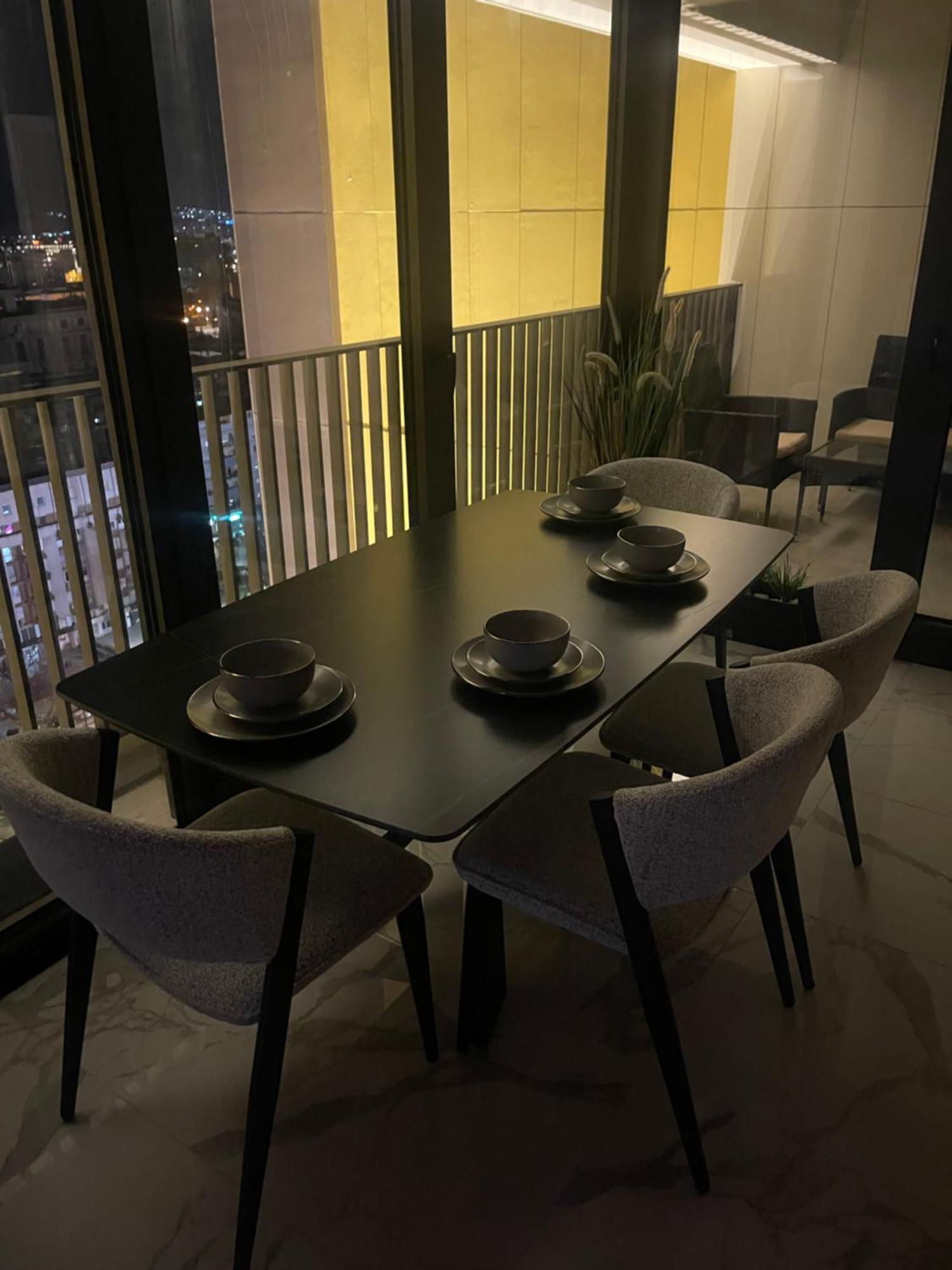 180° View Apartment In Diamond Building Skopje Exteriör bild